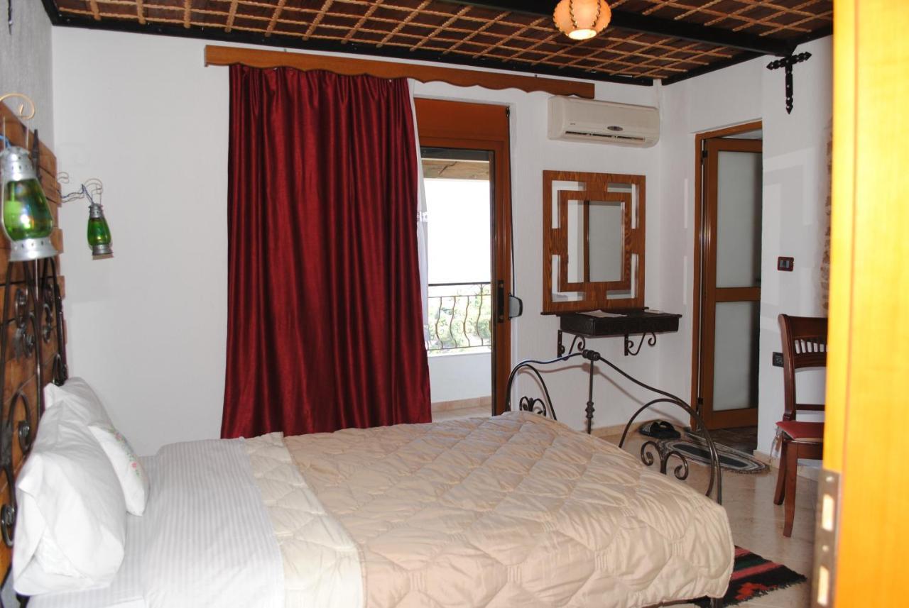 Mele Bed and breakfast