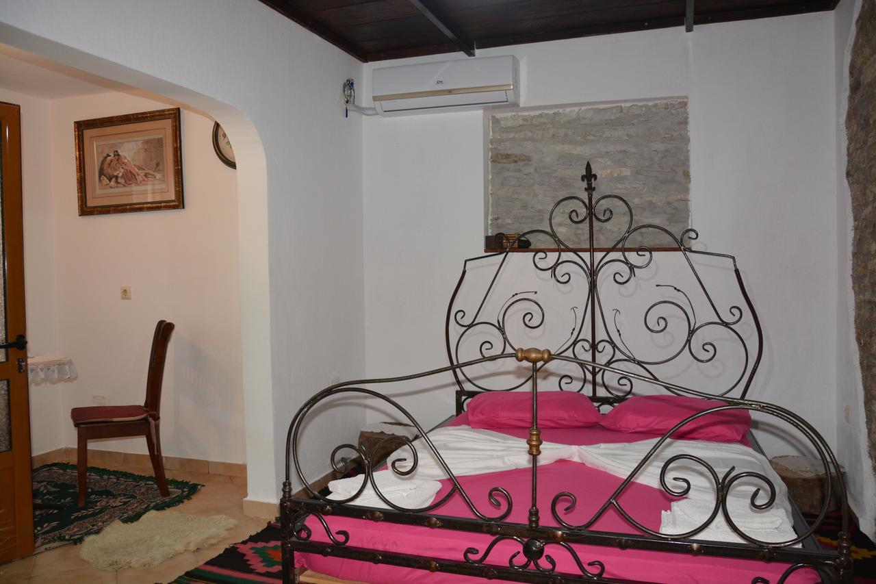 Mele Bed and breakfast Gjirokastër