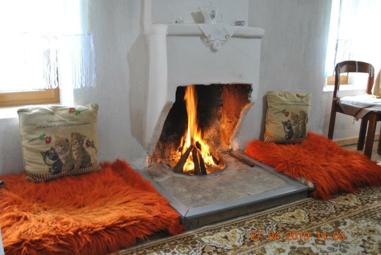 Mele Bed and breakfast Gjirokastër